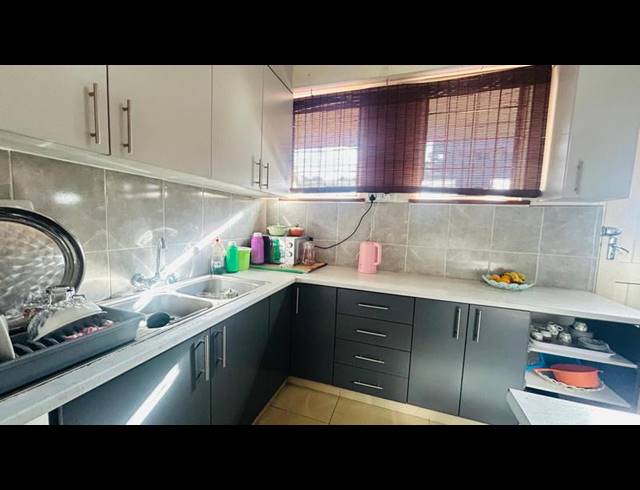 2 BEDROOM APARTMENT FOR SALE IN EMPANGENI CENTRAL